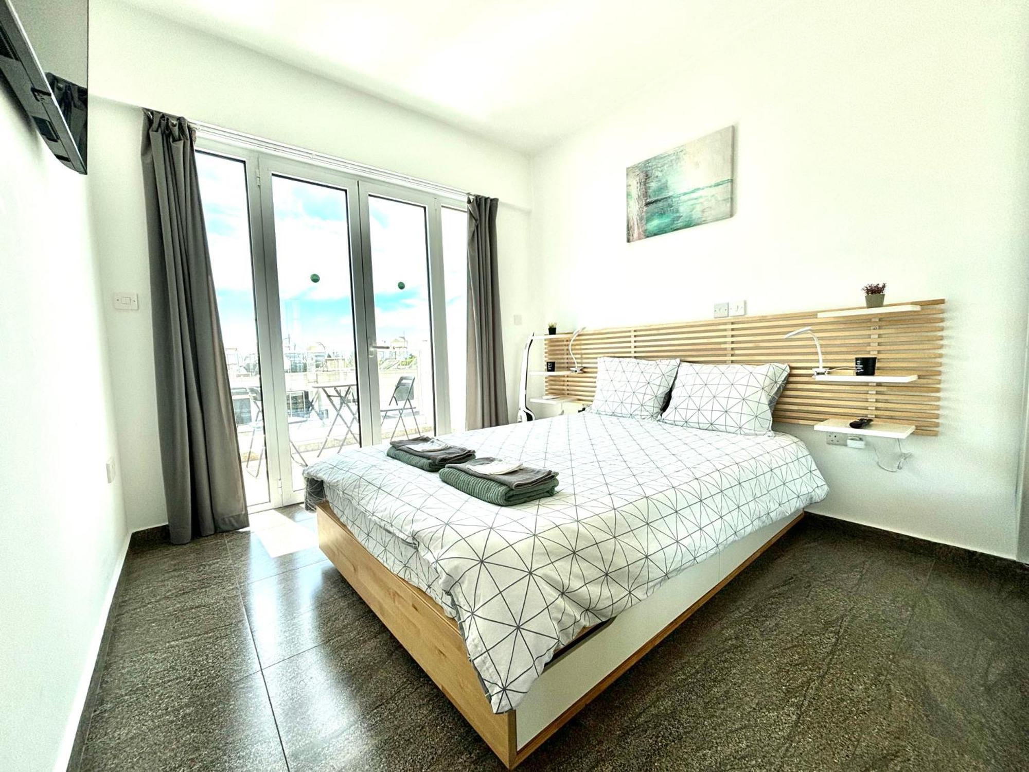 Апартаменти Ev Zin - Modern, Cozy, 1 Bed, Pool, 2 Balconies, A105 Пафос Екстер'єр фото